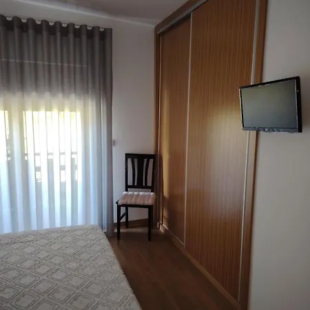 Casa Dos Cortinhais * 维埃拉·多米尼奥
